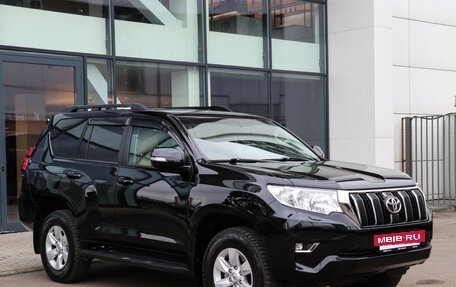 Toyota Land Cruiser Prado 150 рестайлинг 2, 2018 год, 4 777 000 рублей, 3 фотография