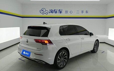Volkswagen Golf VIII, 2024 год, 1 890 000 рублей, 3 фотография