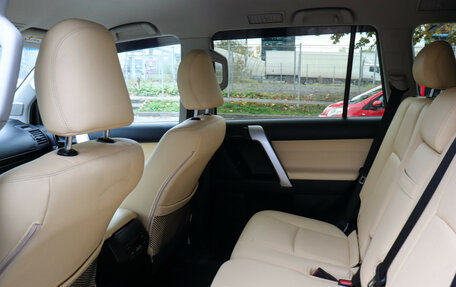 Toyota Land Cruiser Prado 150 рестайлинг 2, 2018 год, 4 777 000 рублей, 10 фотография