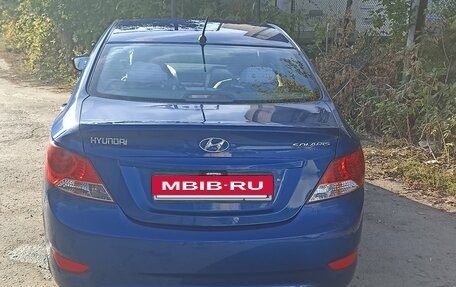 Hyundai Solaris II рестайлинг, 2013 год, 750 000 рублей, 3 фотография