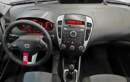 KIA cee'd I рестайлинг, 2010 год, 599 000 рублей, 11 фотография