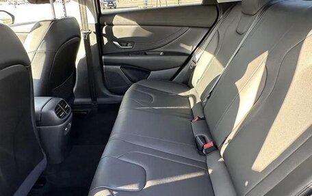 Hyundai Elantra, 2022 год, 1 570 000 рублей, 8 фотография