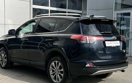 Toyota RAV4, 2018 год, 2 730 000 рублей, 5 фотография