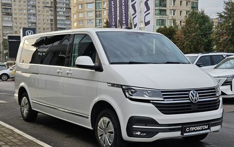 Volkswagen Caravelle T6 рестайлинг, 2021 год, 4 450 000 рублей, 2 фотография