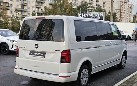 Volkswagen Caravelle T6 рестайлинг, 2021 год, 4 450 000 рублей, 4 фотография