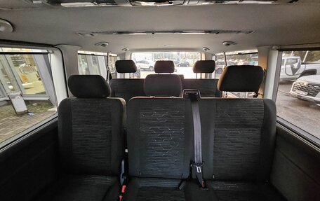 Volkswagen Caravelle T6 рестайлинг, 2021 год, 4 450 000 рублей, 12 фотография