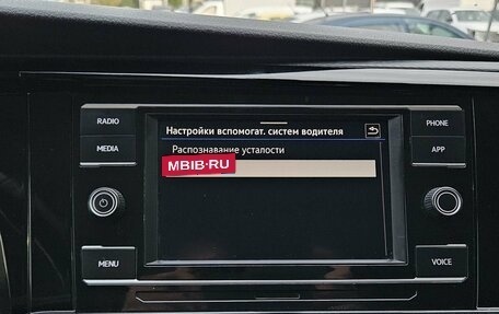 Volkswagen Caravelle T6 рестайлинг, 2021 год, 4 450 000 рублей, 36 фотография
