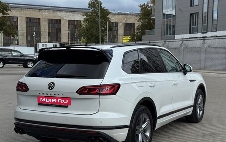 Volkswagen Touareg III, 2019 год, 5 400 000 рублей, 5 фотография