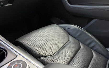 Volkswagen Touareg III, 2019 год, 5 400 000 рублей, 16 фотография