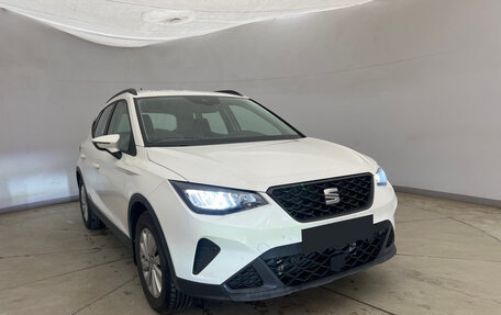 SEAT Arona I, 2023 год, 1 585 000 рублей, 1 фотография