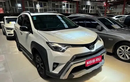 Toyota RAV4, 2019 год, 1 673 000 рублей, 12 фотография