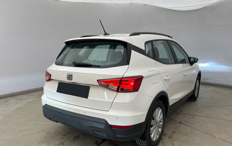 SEAT Arona I, 2023 год, 1 585 000 рублей, 2 фотография