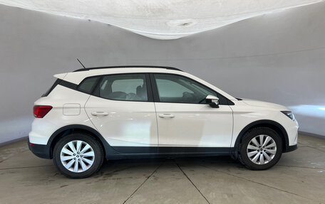 SEAT Arona I, 2023 год, 1 585 000 рублей, 5 фотография
