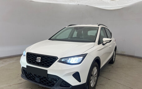 SEAT Arona I, 2023 год, 1 585 000 рублей, 3 фотография