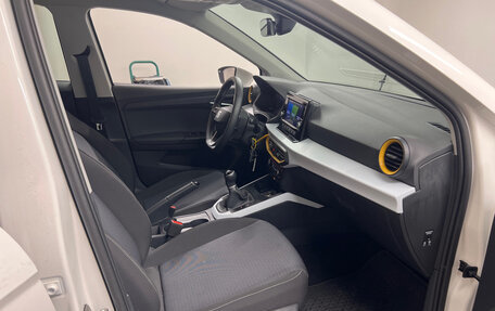 SEAT Arona I, 2023 год, 1 585 000 рублей, 6 фотография