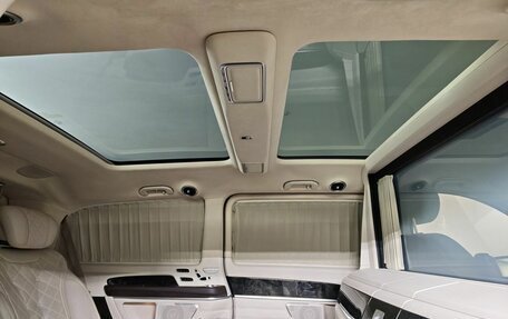 Mercedes-Benz V-Класс, 2019 год, 8 812 660 рублей, 12 фотография