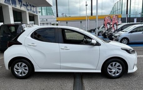 Toyota Yaris, 2022 год, 915 520 рублей, 5 фотография