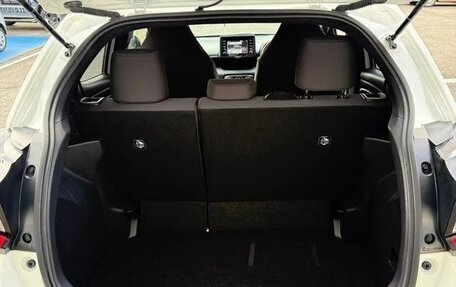 Toyota Yaris, 2022 год, 915 520 рублей, 20 фотография