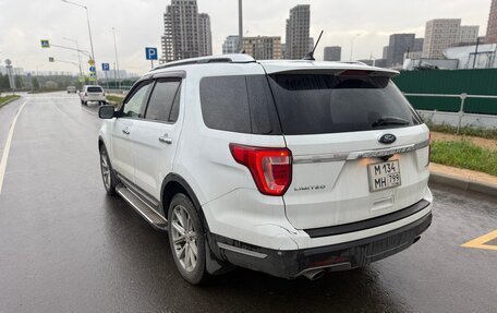 Ford Explorer VI, 2018 год, 2 300 000 рублей, 4 фотография