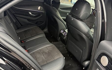 Mercedes-Benz E-Класс, 2020 год, 4 200 000 рублей, 9 фотография