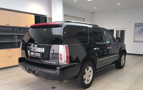 Cadillac Escalade III, 2011 год, 1 350 000 рублей, 4 фотография