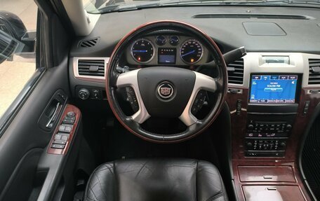 Cadillac Escalade III, 2011 год, 1 350 000 рублей, 9 фотография