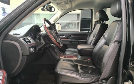 Cadillac Escalade III, 2011 год, 1 350 000 рублей, 16 фотография