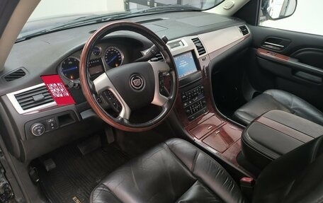 Cadillac Escalade III, 2011 год, 1 350 000 рублей, 15 фотография