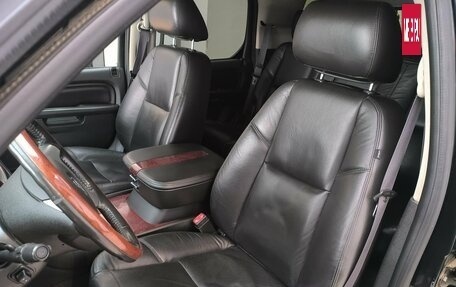Cadillac Escalade III, 2011 год, 1 350 000 рублей, 17 фотография