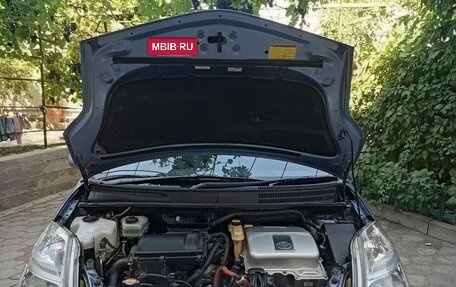 Toyota Prius, 2008 год, 780 000 рублей, 4 фотография