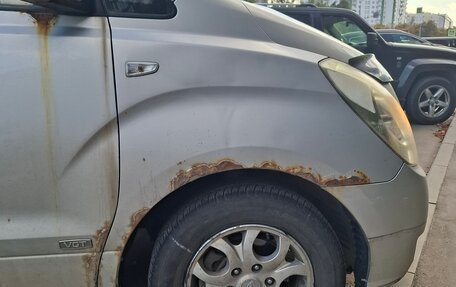 Hyundai H-1 II рестайлинг, 2008 год, 750 000 рублей, 9 фотография