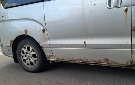 Hyundai H-1 II рестайлинг, 2008 год, 750 000 рублей, 7 фотография