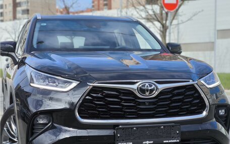 Toyota Highlander, 2026 год, 5 580 000 рублей, 4 фотография