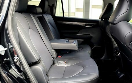 Toyota Highlander, 2026 год, 5 580 000 рублей, 26 фотография