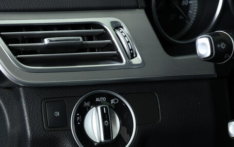 Mercedes-Benz E-Класс, 2015 год, 2 290 000 рублей, 20 фотография