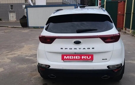 KIA Sportage IV рестайлинг, 2021 год, 2 400 000 рублей, 4 фотография