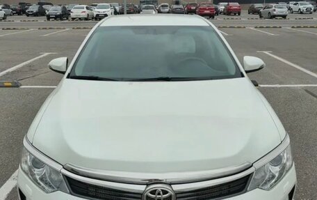 Toyota Camry, 2017 год, 2 400 000 рублей, 2 фотография
