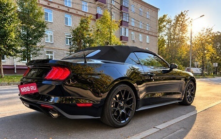Ford Mustang VI рестайлинг, 2022 год, 6 500 000 рублей, 3 фотография