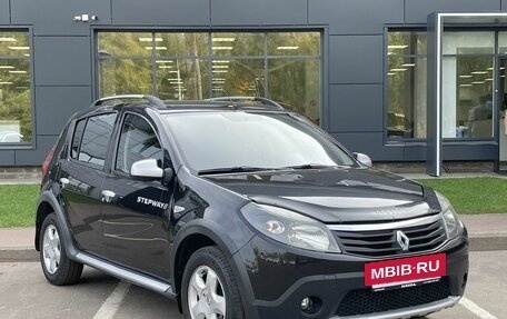 Renault Sandero I, 2012 год, 600 000 рублей, 3 фотография
