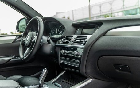 BMW X4, 2018 год, 2 998 000 рублей, 32 фотография