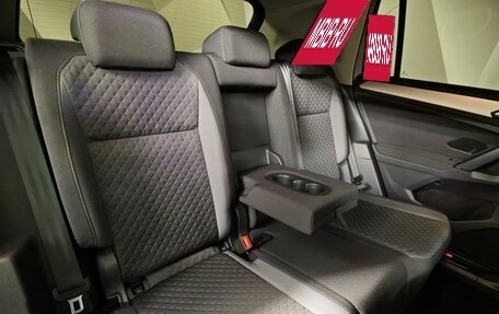 Volkswagen Tiguan II, 2020 год, 2 145 000 рублей, 17 фотография