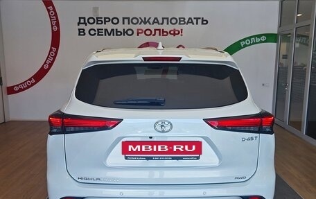 Toyota Highlander, 2026 год, 5 700 000 рублей, 3 фотография