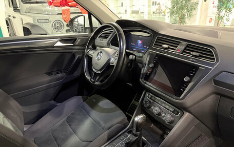 Volkswagen Tiguan II, 2018 год, 2 780 000 рублей, 12 фотография
