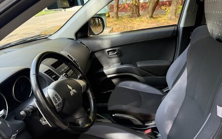 Mitsubishi Outlander III рестайлинг 3, 2011 год, 1 200 000 рублей, 7 фотография