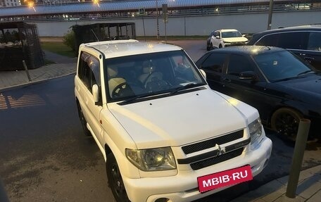 Mitsubishi Pajero iO, 2002 год, 420 000 рублей, 1 фотография