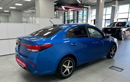 KIA Rio IV, 2018 год, 1 299 000 рублей, 8 фотография