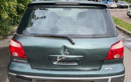 Mitsubishi Outlander III рестайлинг 3, 2006 год, 400 000 рублей, 8 фотография