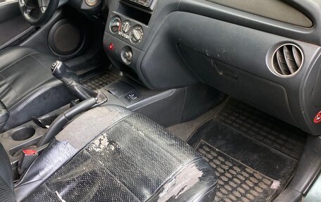 Mitsubishi Outlander III рестайлинг 3, 2006 год, 400 000 рублей, 11 фотография