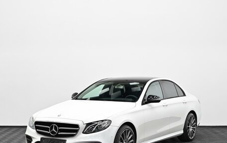 Mercedes-Benz E-Класс, 2016 год, 1 935 000 рублей, 3 фотография