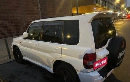 Mitsubishi Pajero iO, 2002 год, 420 000 рублей, 3 фотография